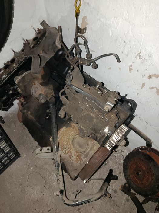 Блок двигателя дизель 2.4 без головки