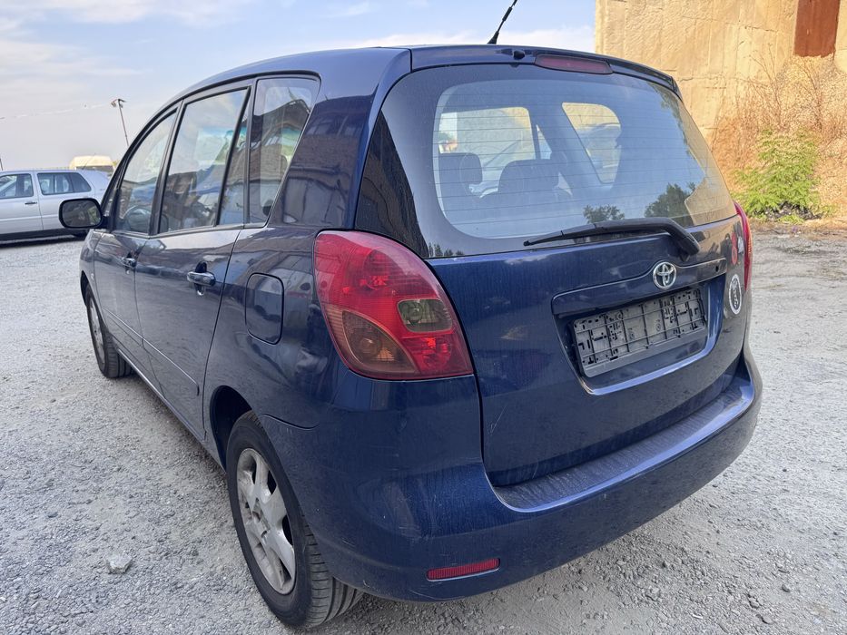 Toyota Corolla Verso 1.6i 110кс 2004г На Части