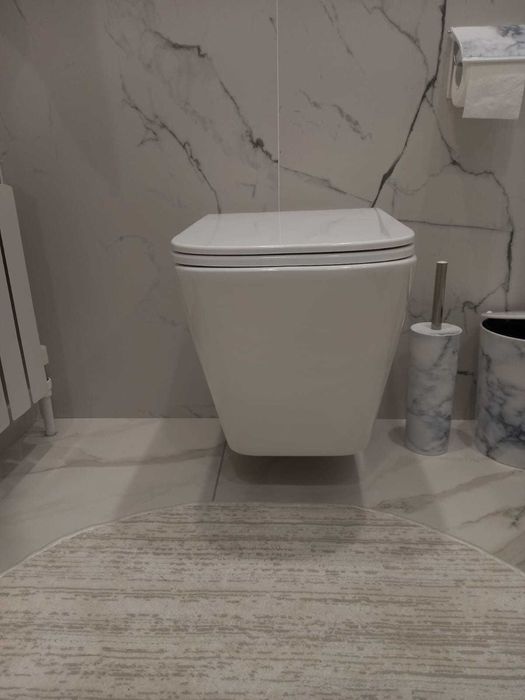 Унитаз подвесной на исталяцию