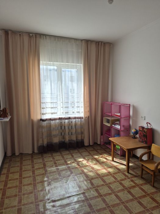 Продаётся 3х комнатная квартира  в 6мк.