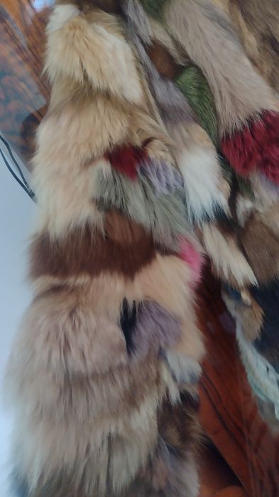 Продавам палто ест косъм