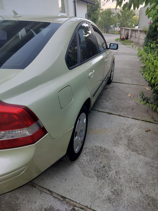 Volvo S40 2.0 diesel,an 2004