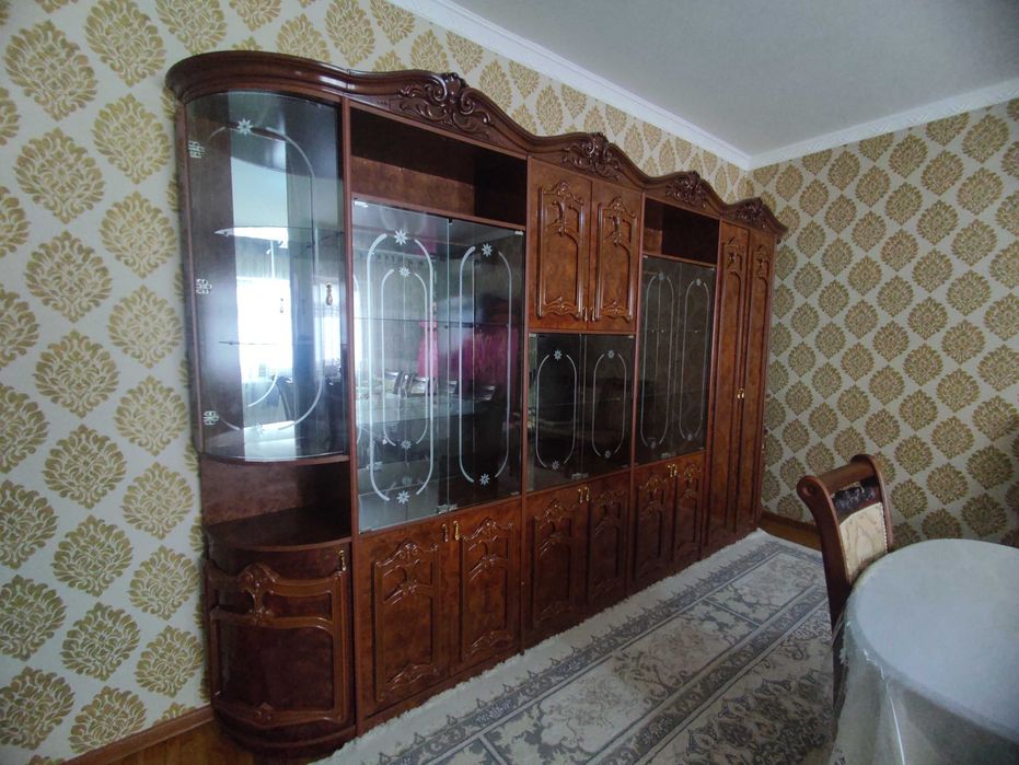 Мехмонхона учун стенка сотилади холати яхши