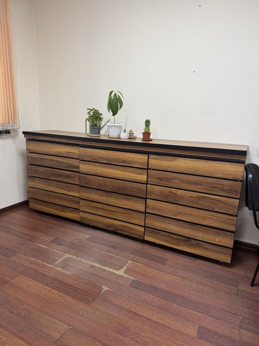 Продам комод 230 см