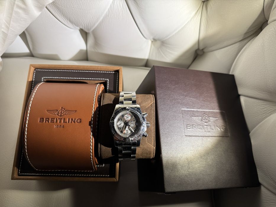 Breitling Avenger 2 ** Chronograph **43 mm**Grey Dial**