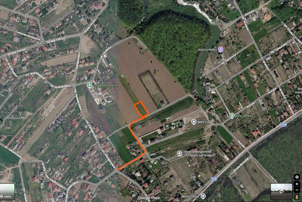 Teren intravilan Snagov – 1.100 mp, lângă pădure și lac, cu gaze și curent