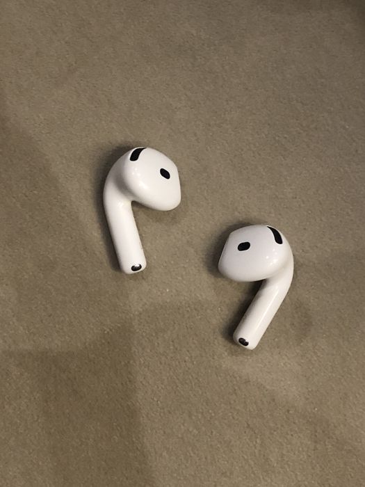 Airpods 4 (без ANC)