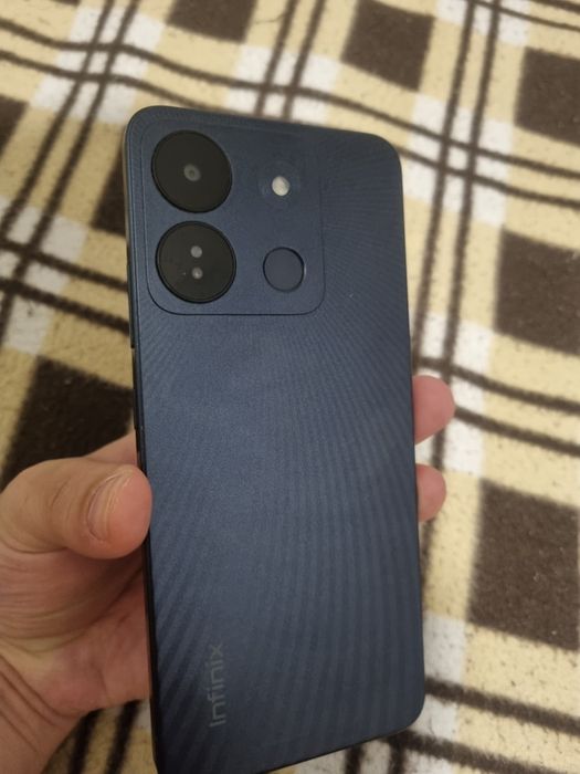 Продаю смартфон  Infinix smart 7 hd