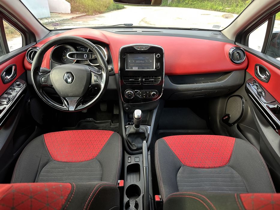 Renault Clio 1.5DCI Red Line
