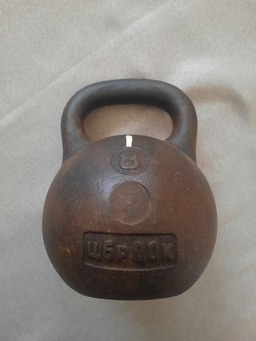 8кг Гиря сатылады.