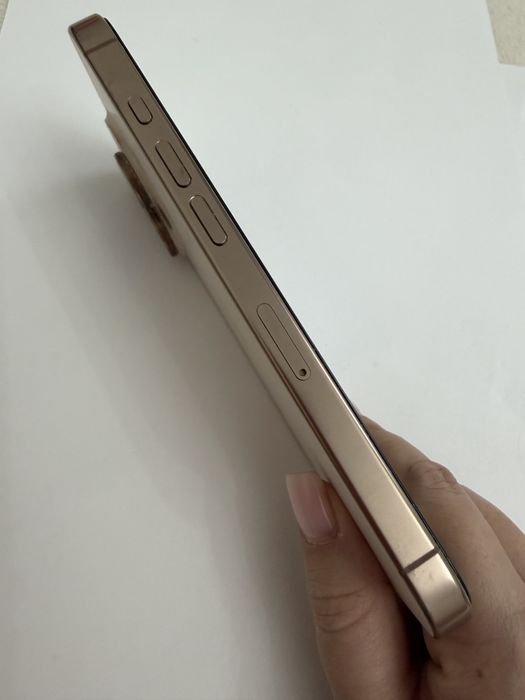 Продам IPhone 16Pro