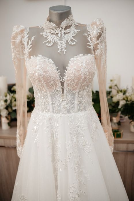 Vand rochie de mireasa