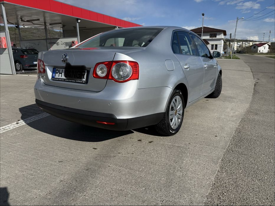 VOLKSWAGEN Jetta 2007 — imagine 3