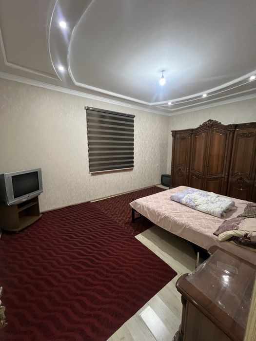 Уй сотилади, Сергели курувчида