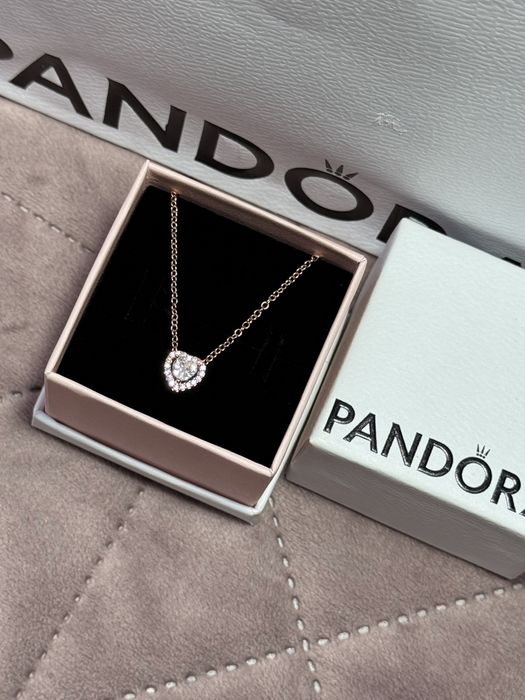 Colier Pandora placat cu aur roz