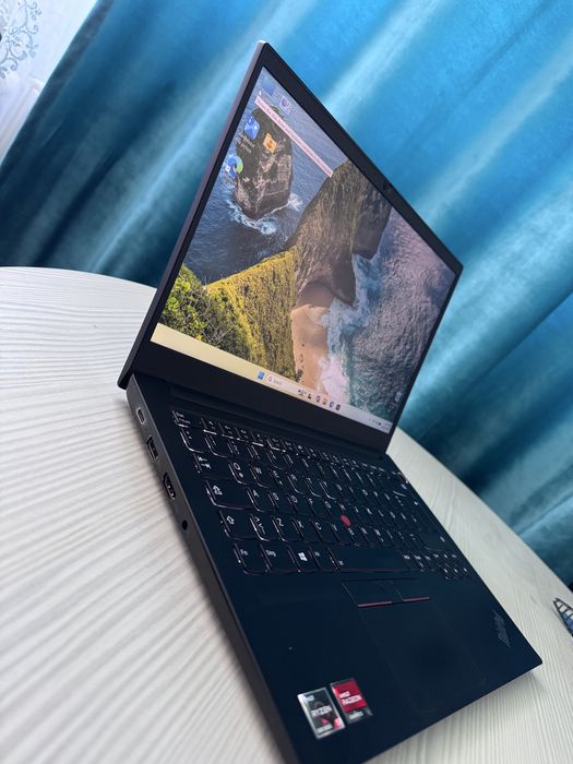 Laptop Lenovo ThinkPad E14• Ryzen 5500 • 8Gb • 240 SSD • slim • metalic