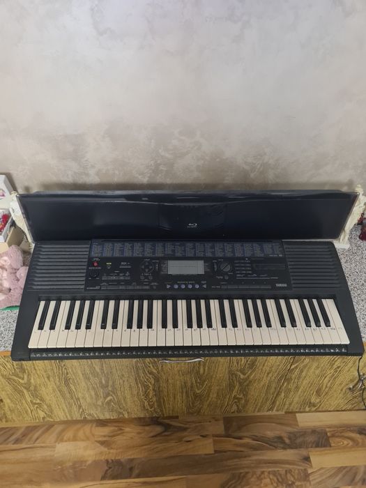 Vand orga Yamaha PSR 320