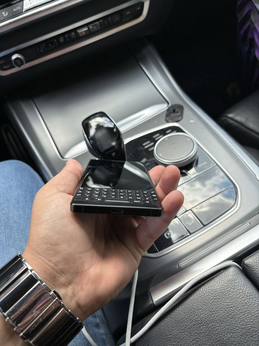 Vand sau schimb Blackberry Key 2