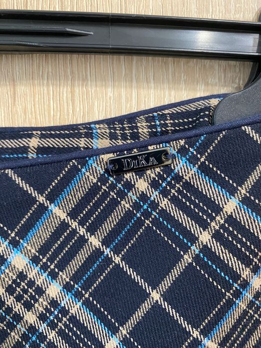 Дамска нова пола на марката дика / Dika