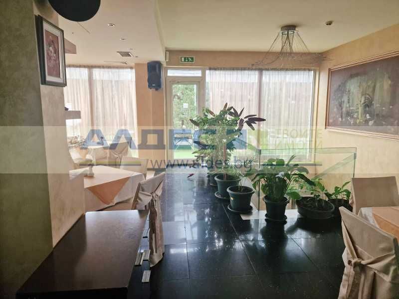 Дава се под наем Заведение в София, Гео Милев - 400 кв.м за 2500 € - Снимка #3