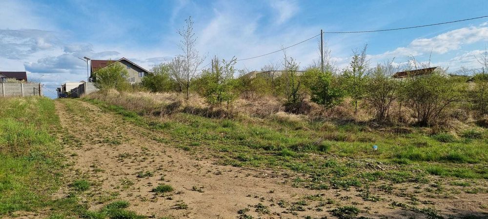 Teren de vanzare zona Strehareti, langa lac si padure, 430 mp