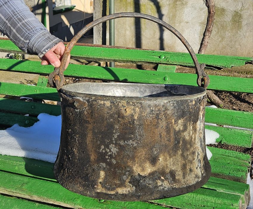 Продавам меден котел (Арания]