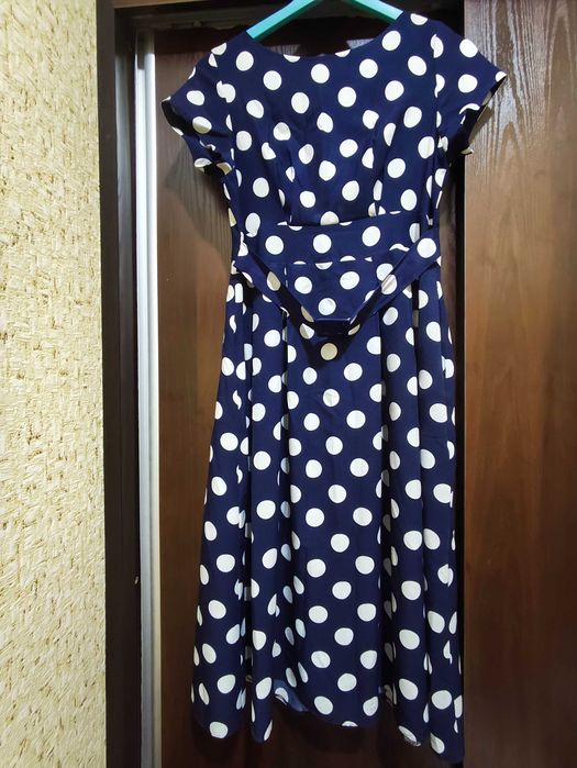 Женское платье б/у