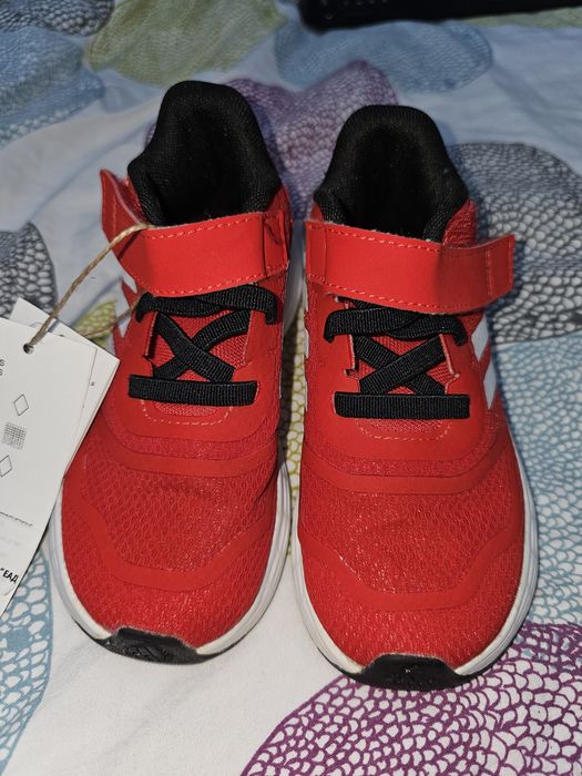 Чисто нови оригинални маратонки Adidas 24 номер