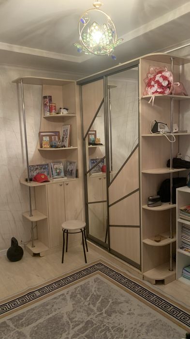 Шкаф угловой для спальни