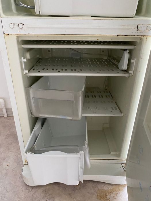 Холодильник рабочий