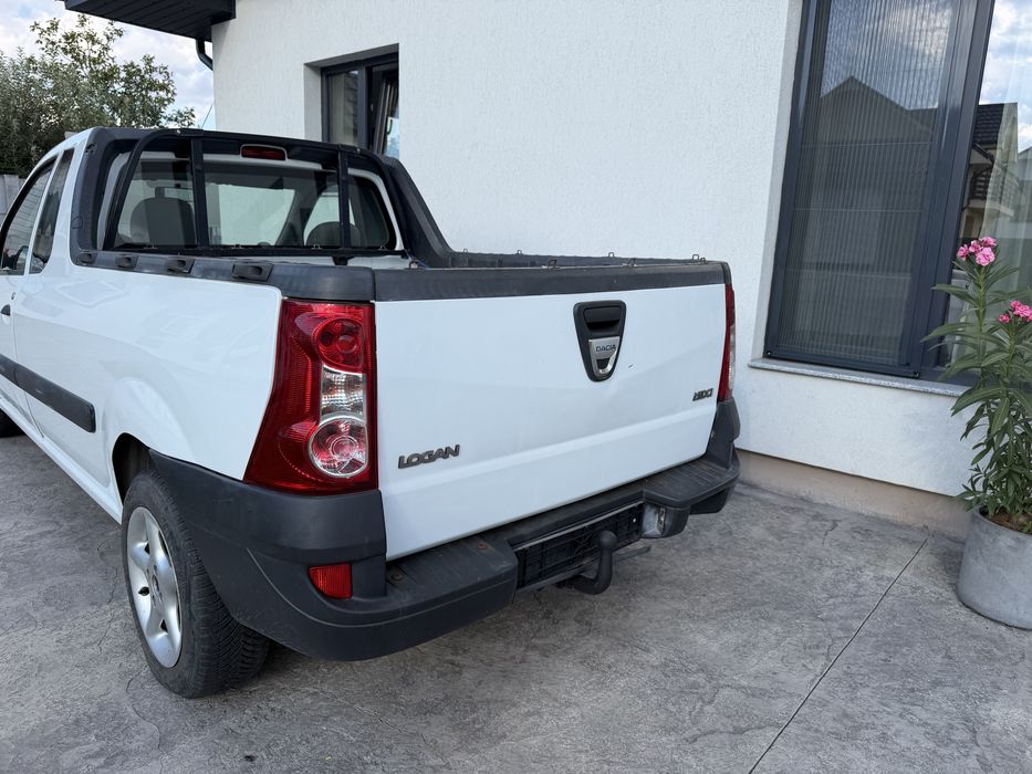 Vand Logan pick up