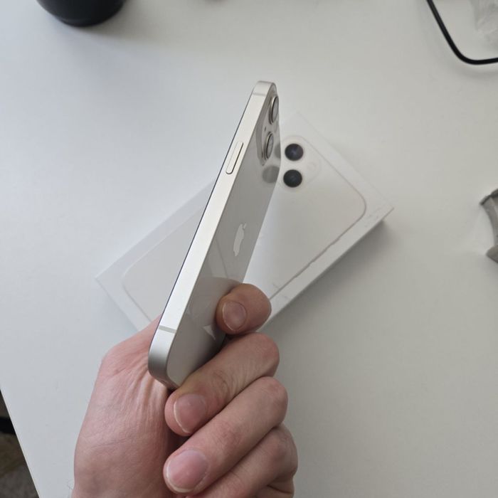 iPhone 13 128gb в отличном состоянии