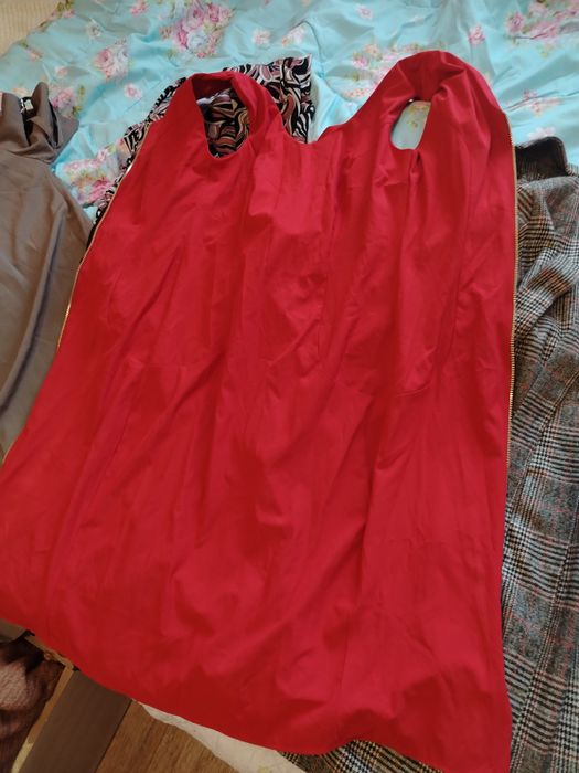 Продам платья недорого