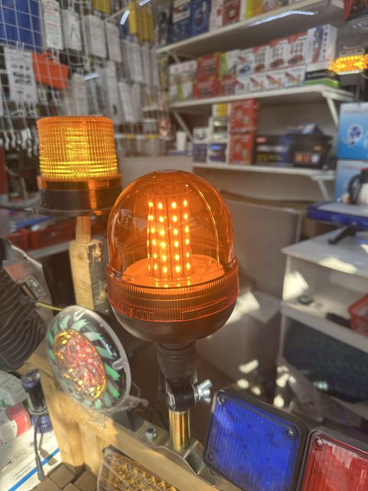 Мигалка Жилет светоотражающие столбик конусы пожарные товары есть