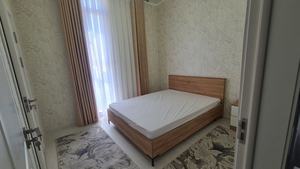 Аренда 2 ком квартира Максим горький буз базар новостройка