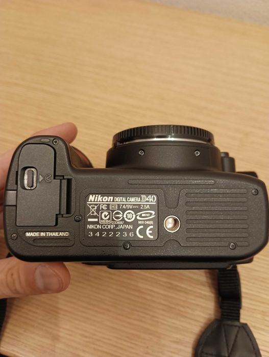 Nikon D40 жирный комплект