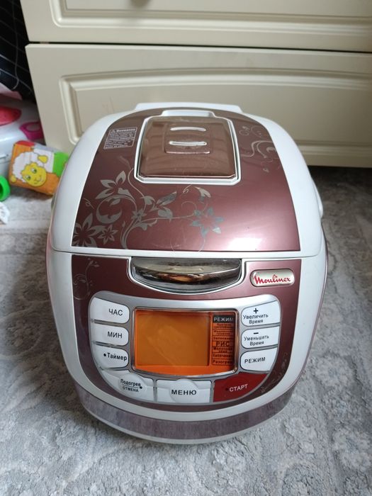 Мультиварка  в хорошем состоянии