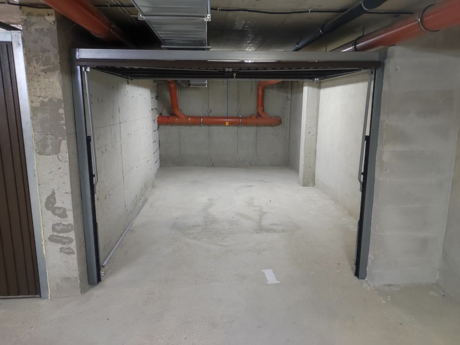 Дава се под наем Гараж / Паркомясто в Бургас, Меден рудник - зона В - 23 кв.м за 76.5 € - Снимка #9