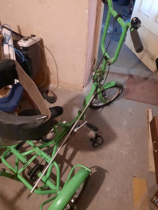 Продавам колело с три колелета