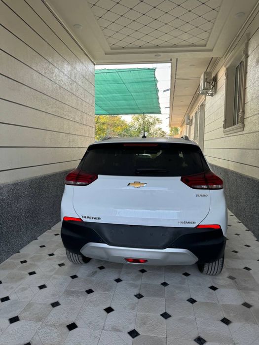 Продам chevrolet tracker