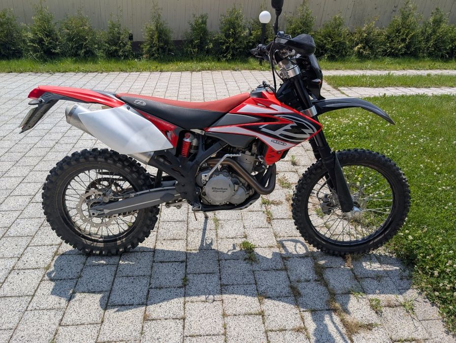 Motocicleta Enduro Beta 450 RR