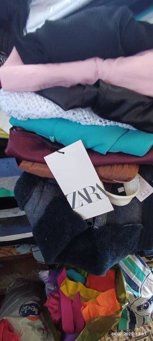 Loturi haine calitate superioara cu eticheta