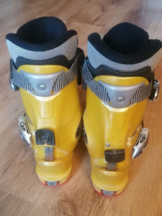 Ghete clapari de tura Scarpa Magic ski schi head atomic volkl stokli