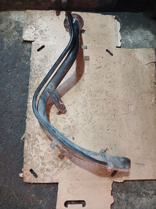 Горловина бензобака Тоета Карина Е хэтчбэк