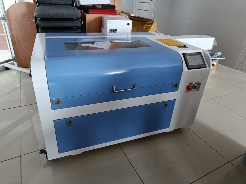 Лазерно-гравировальный станок