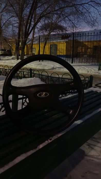 Руль от нивы  продам