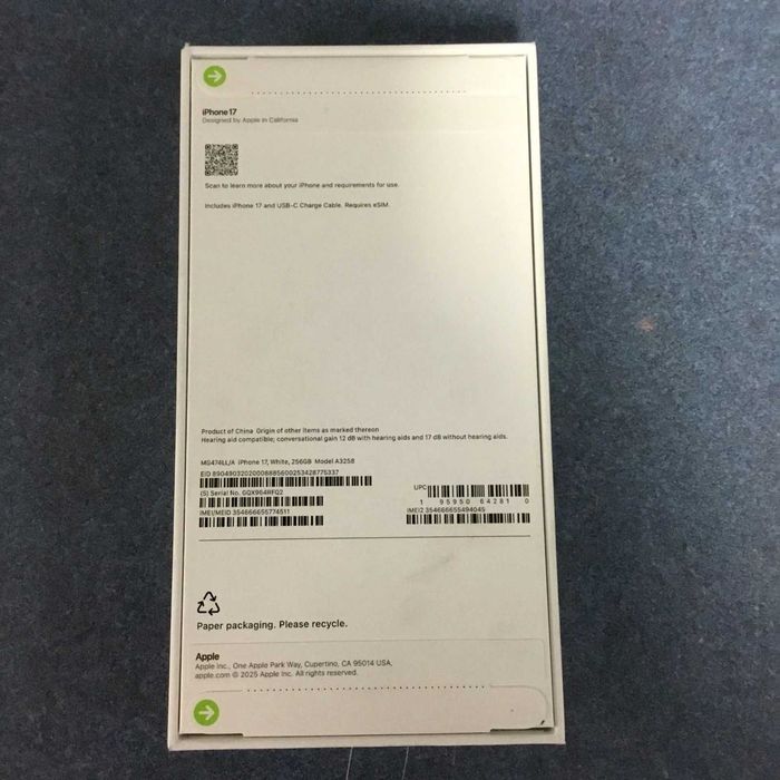Apple Iphone 17 Белый
