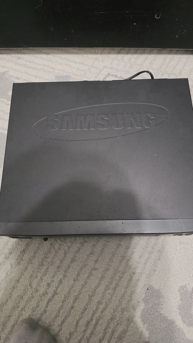 Продам Видик проигрыватель для видео двд касет Samsung