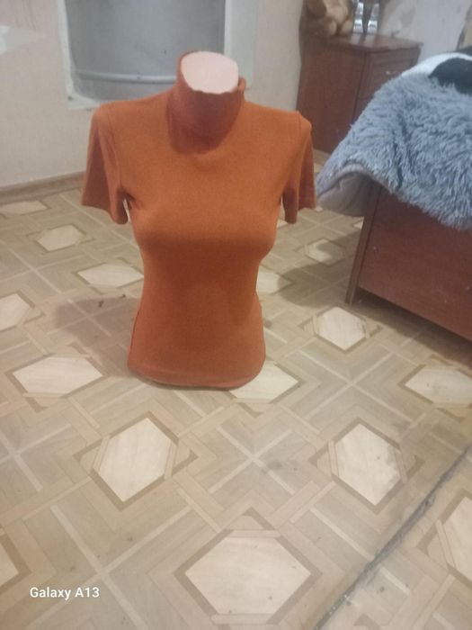 Женские. кофты,  топик