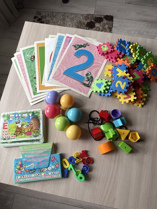 Набор для развития с 2-3 лет: буквы, цифры, стишки